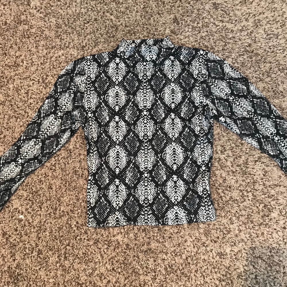 snake skin crop top